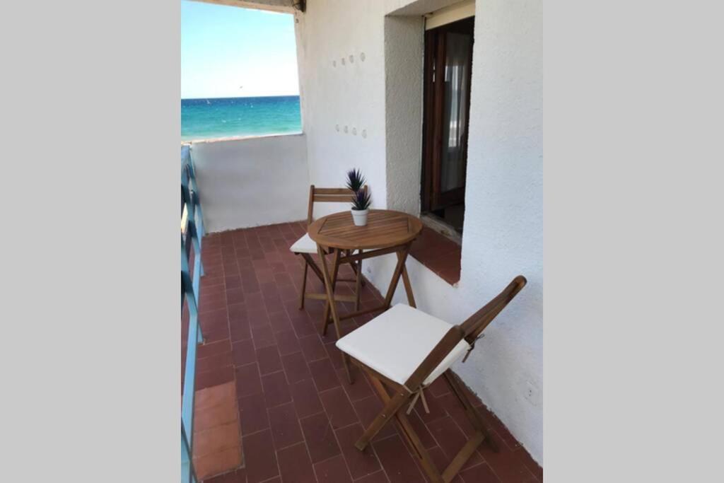 El Faro Apartaments Platja Llarga-Les Salines-Tgn Tarragona Exterior foto
